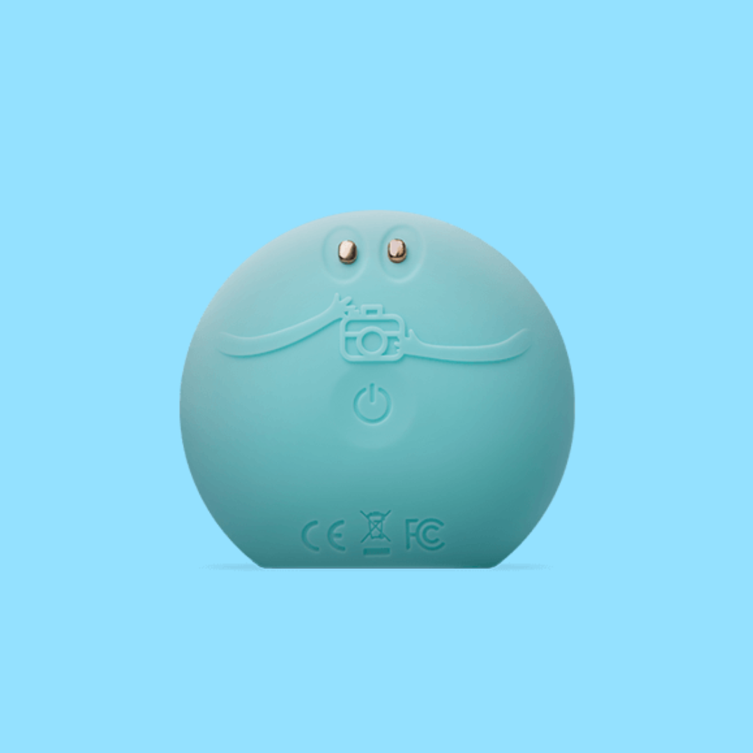 FOREO LUNA Fofo: Enhance your skincare regimen with the FOREO LUNA Fofo, a smart facial cleansing brush that analyzes your skin and provides personalized skincare routines for a healthy and glowing complexion