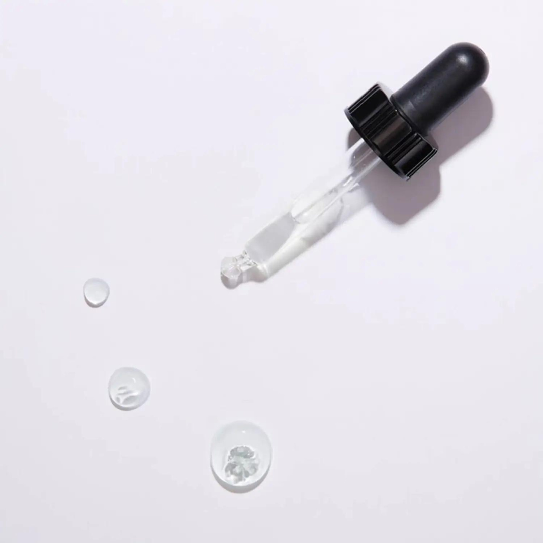 MEDIK8 Retinol 3 TR 15ml: Transform your skin with MEDIK8 Retinol 3 TR, a powerful retinol serum that helps reduce the appearance of fine lines, wrinkles, and uneven skin texture for a smoother, more youthful-looking complexion