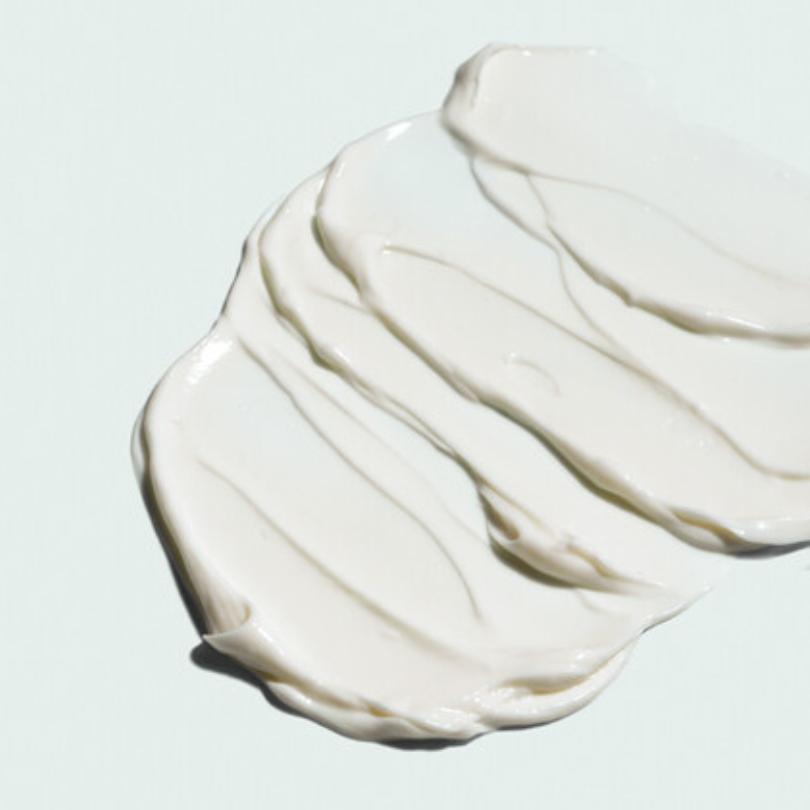 Restore and nourish your skin with IMAGE SKINCARE Vital C Hydrating Repair Creme, a luxurious and hydrating moisturiser that replenishes moisture, boosts collagen production, and reduces the appearance of fine lines and wrinkles for a smooth, youthful, and radiant complexion.