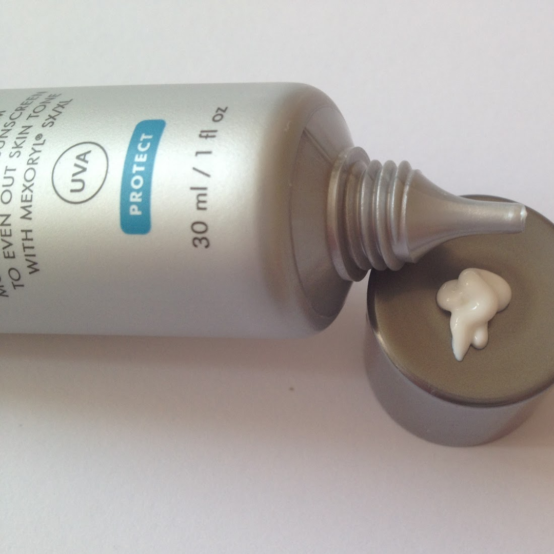 SKINCEUTICALS Brightening UV Defense SPF30 30ml: Shield and brighten your skin with SKINCEUTICALS Brightening UV Defense, a lightweight sunscreen that provides broad-spectrum protection against UV rays while helping to minimize the appearance of dark spots and uneven skin tone for a more radiant and luminous complexion.