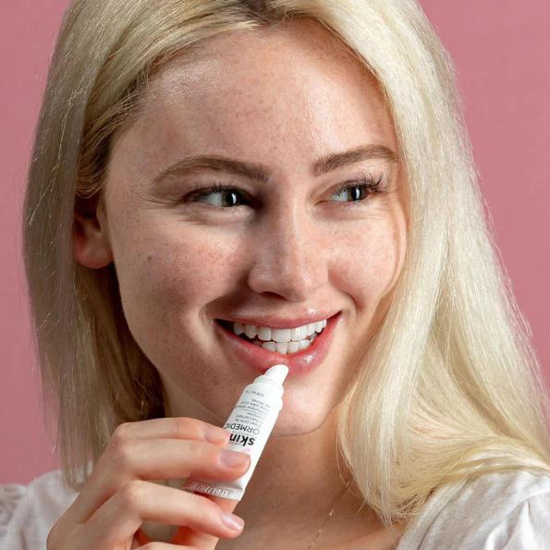 Achieve naturally plump and hydrated lips with the IMAGE SKINCARE Ormedic Sheer Pink Lip Enhancement Complex. This lip complex is formulated with nourishing botanicals and peptides to moisturize and condition the lips while enhancing their natural pink tone. Experience the perfect balance of color, hydration, and lip care with this sheer pink lip enhancement complex. Suitable for all skin types.