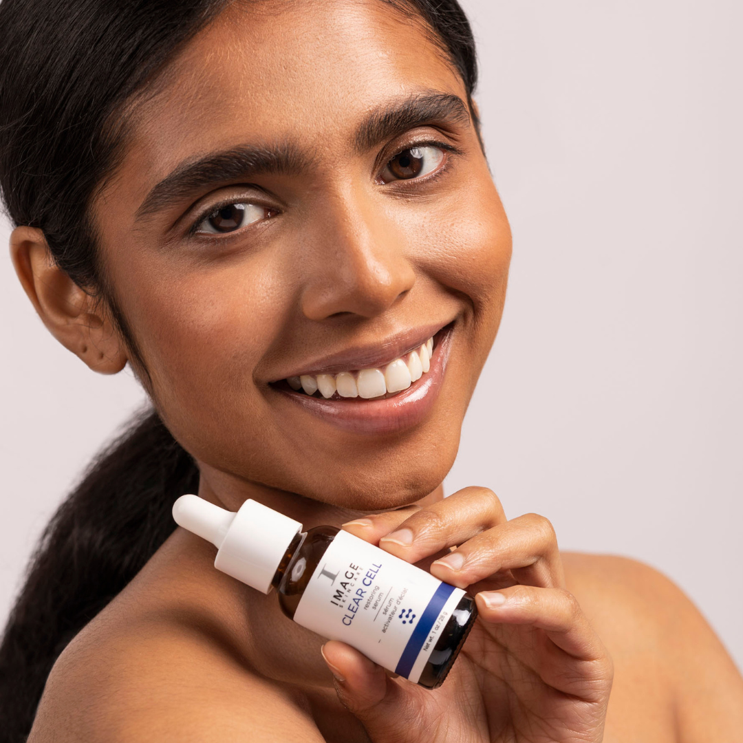 Achieve clear and blemish-free skin with the Clear Cell Restoring Serum Oil-Free by IMAGE SKINCARE. This lightweight serum is specifically formulated to address acne-prone and oily skin. It helps to control excess oil production, unclog pores, and reduce the appearance of blemishes. With its oil-free formula, it provides hydration without clogging pores, leaving your skin balanced and refreshed. Experience the benefits of the Clear Cell Restoring Serum for a clear and radiant complexion.