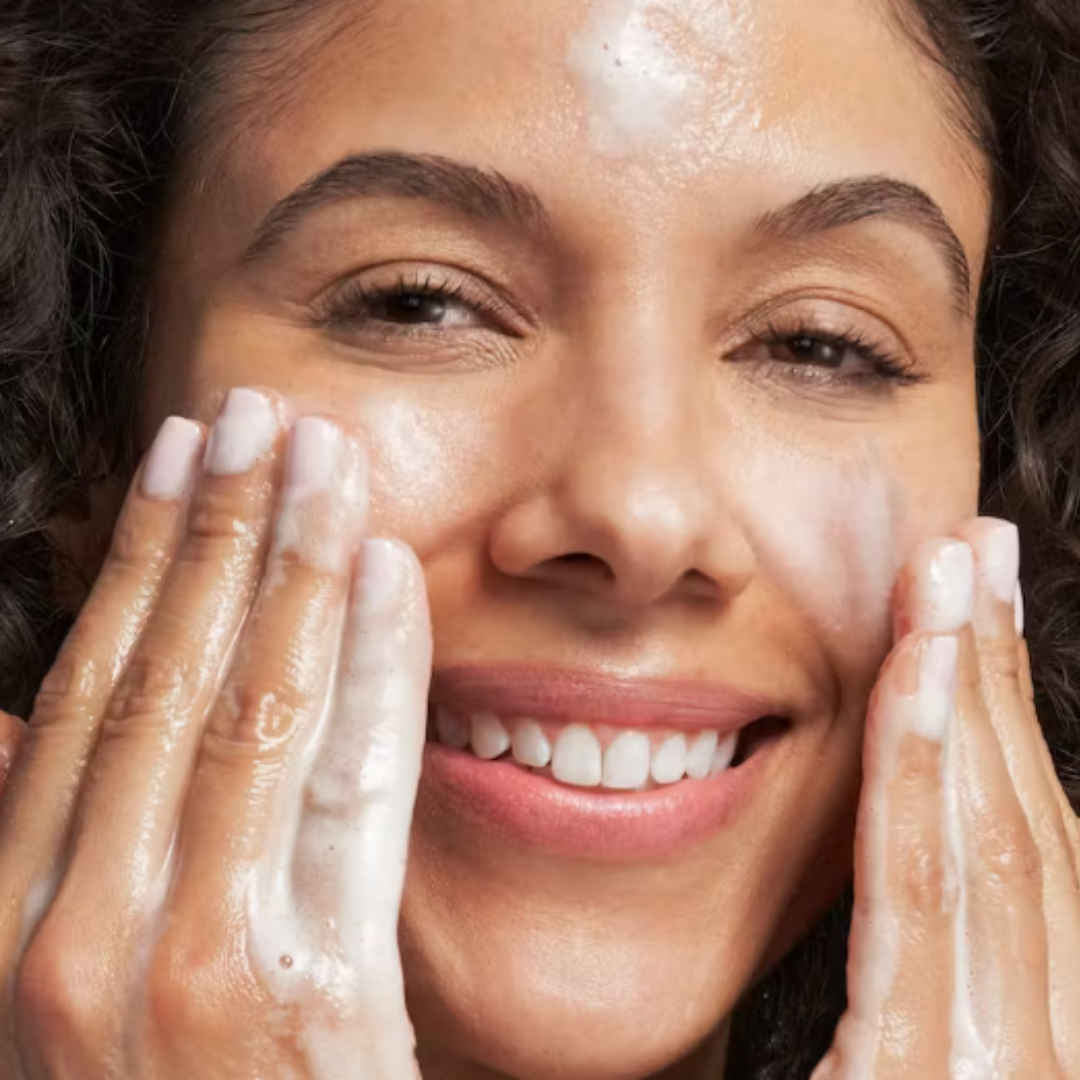 NEOSTRATA Resurface Foaming Glycolic Wash 100ml: Exfoliate and rejuvenate your skin with NEOSTRATA Resurface Foaming Glycolic Wash, a gentle yet effective cleanser enriched with glycolic acid that helps to remove dead skin cells, unclog pores, and improve skin texture for a smoother and more radiant complexion.