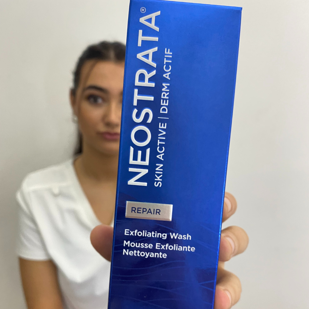 Skin Active Exfoliating Wash 125ml: A gentle yet effective exfoliating cleanser for radiant skin