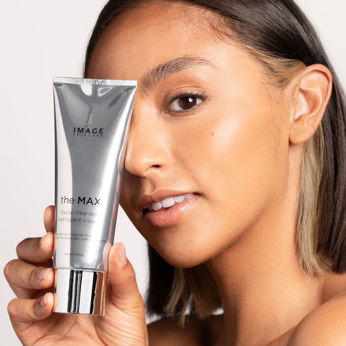 Experience the power of stem cells with IMAGE SKINCARE The Max Stem Cell Facial Cleanser. This luxurious cleanser gently removes impurities, makeup, and excess oil, while nourishing and rejuvenating the skin with potent stem cell technology. Infused with botanical extracts and antioxidants, it promotes a youthful and radiant complexion. Transform your skincare routine with this advanced cleanser from IMAGE SKINCARE.