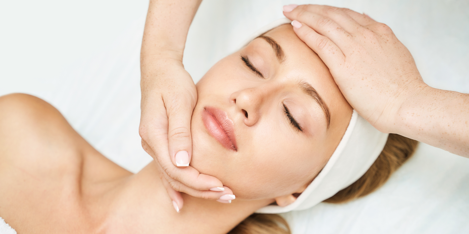 The Science Behind iS Clinical Active Serum and Its Anti-Ageing Benefits