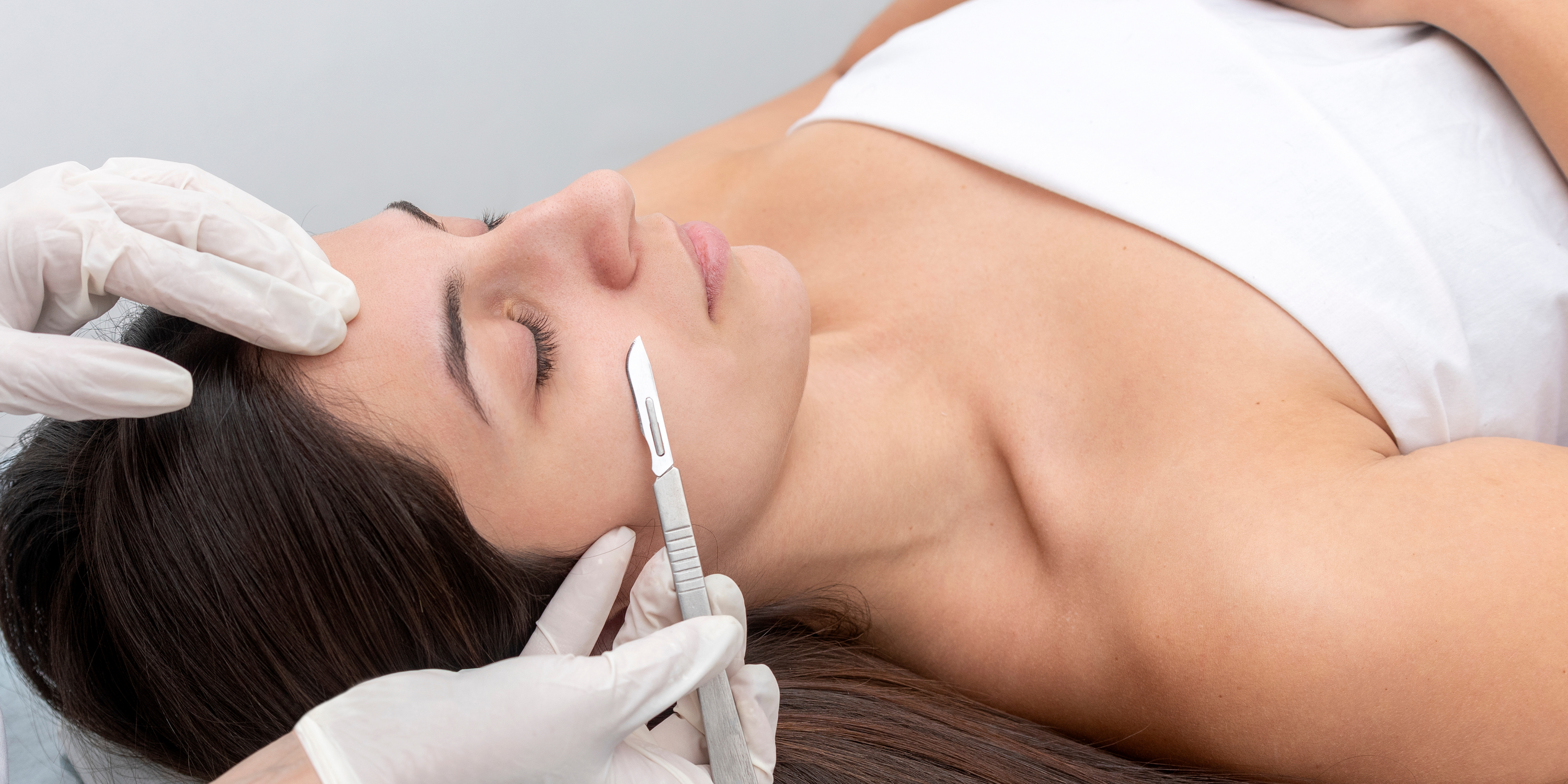Unveiling the Secrets of Dermaplaning: A Guide to Radiant Skin