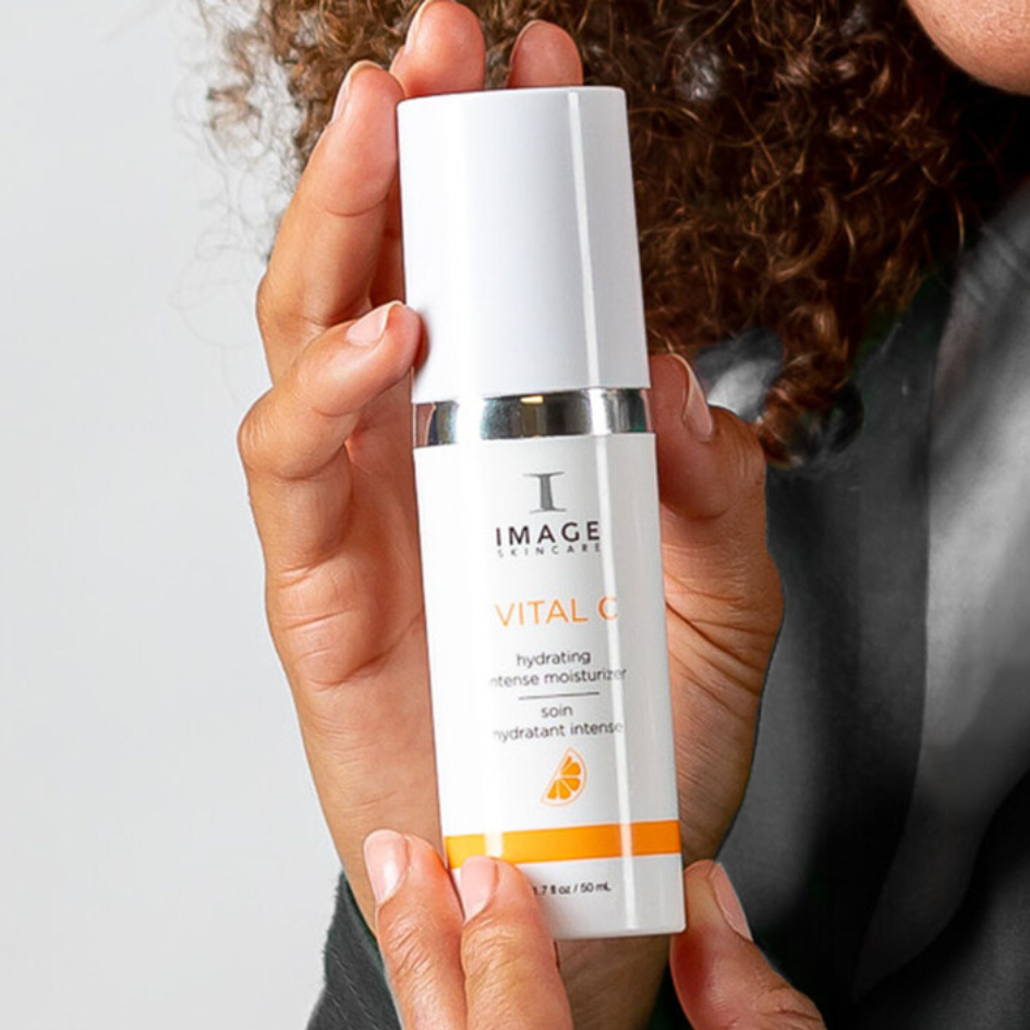 Experience ultimate hydration with the IMAGE SKINCARE Vital C Hydrating Intense Moisturiser. This advanced moisturiser is enriched with powerful antioxidants and skin-nourishing ingredients to deeply hydrate and nourish your skin. Its lightweight yet luxurious formula helps to improve the appearance of dry and dull skin, leaving it feeling supple, smooth, and radiant. Replenish your skin&