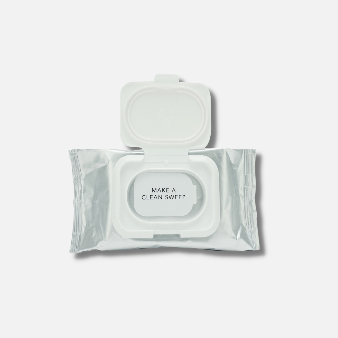 Experience instant refreshment and convenience with the I Beauty Refreshing Facial Wipes by IMAGE SKINCARE. These gentle and effective wipes effortlessly remove dirt, oil, and makeup, leaving your skin feeling clean and revitalized. Perfect for on-the-go use and suitable for all skin types, these 30 towelettes are a must-have addition to your skincare routine.